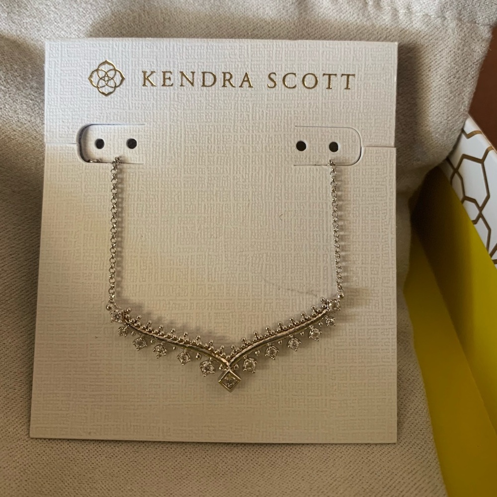 brand new kendra scott necklace